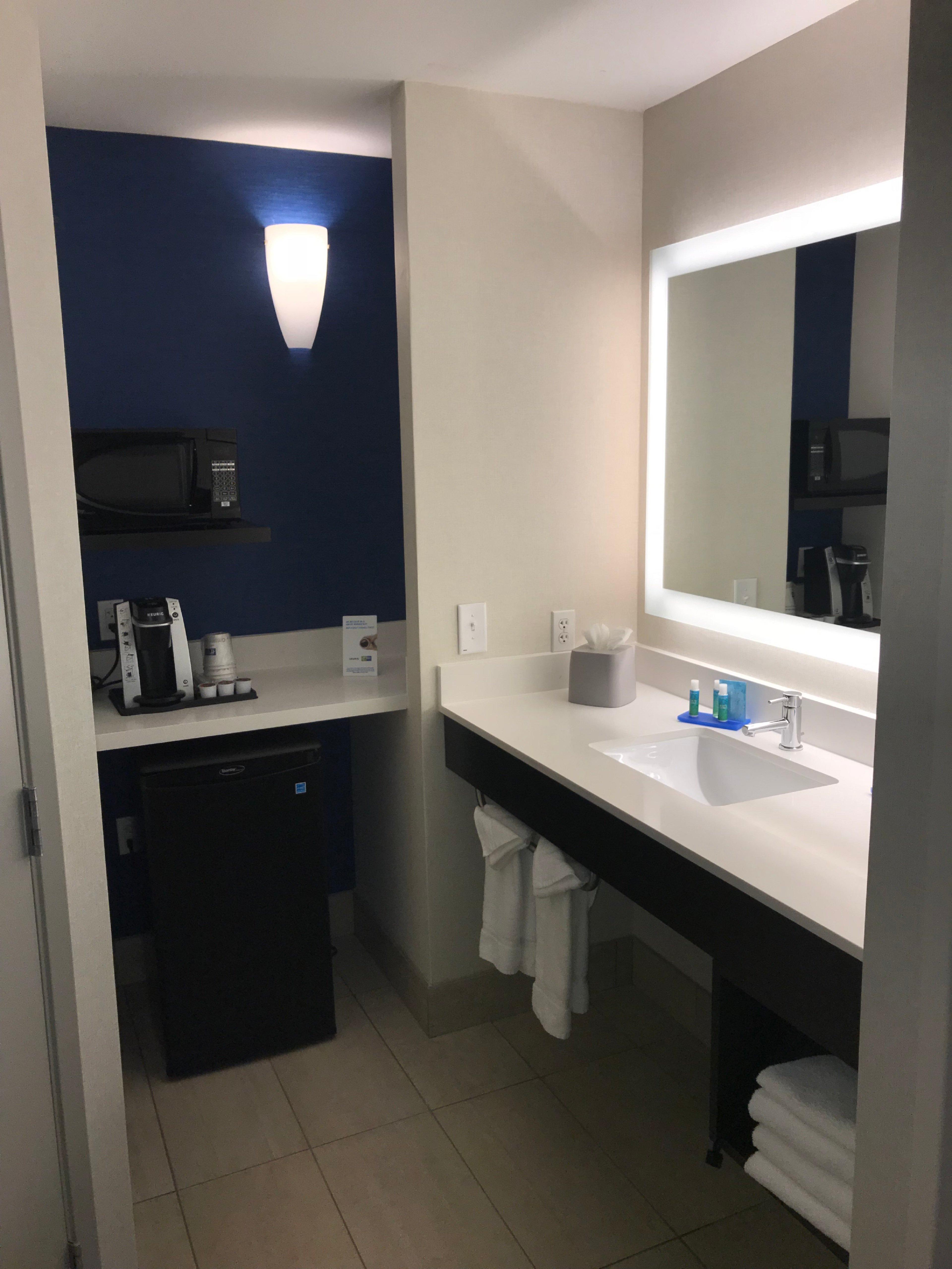Holiday Inn Express & Suites Tracy By Ihg Eksteriør billede