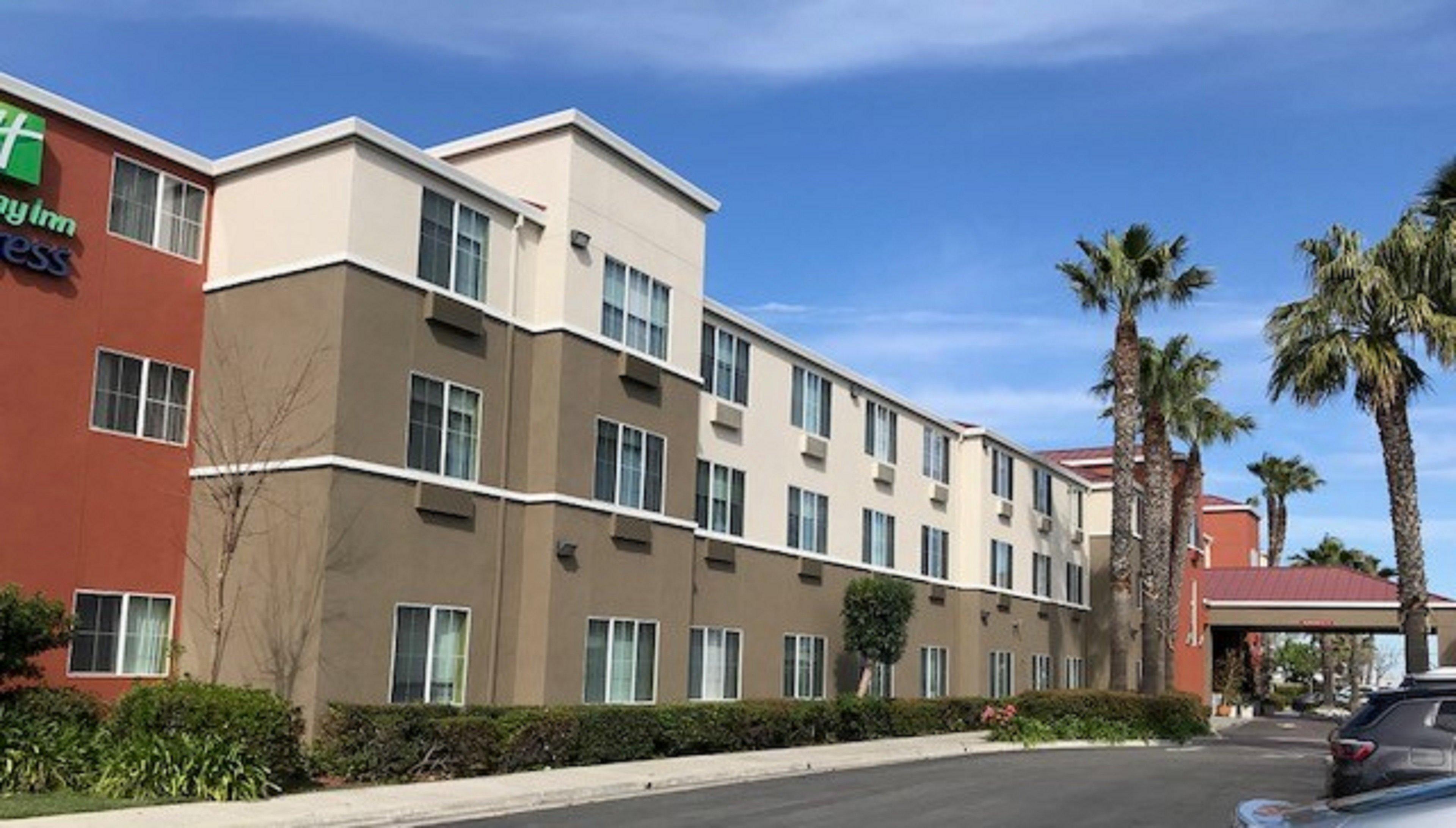 Holiday Inn Express & Suites Tracy By Ihg Eksteriør billede