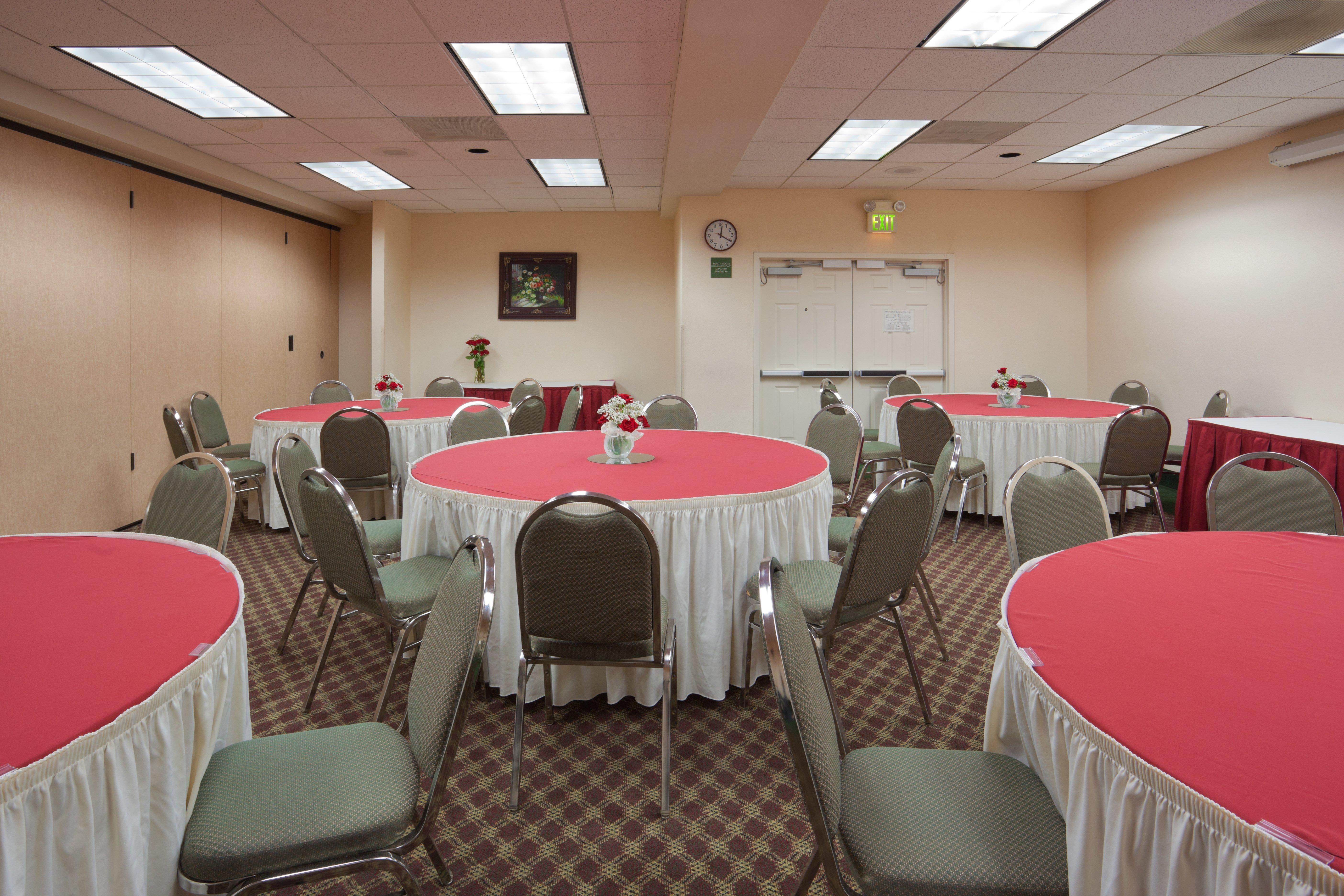 Holiday Inn Express & Suites Tracy By Ihg Eksteriør billede
