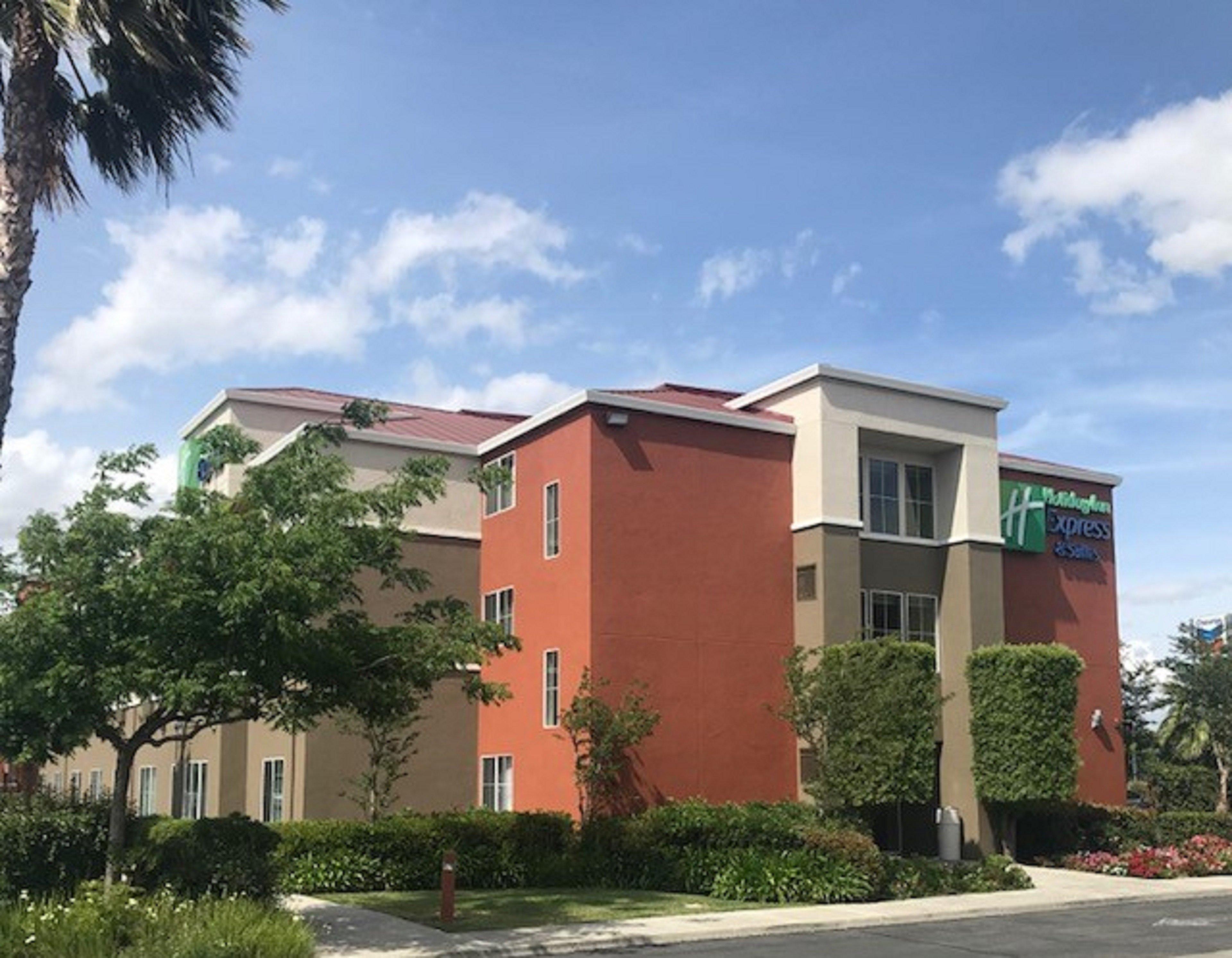 Holiday Inn Express & Suites Tracy By Ihg Eksteriør billede